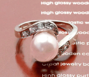 Selling jewelry with silver princess ring with pearl